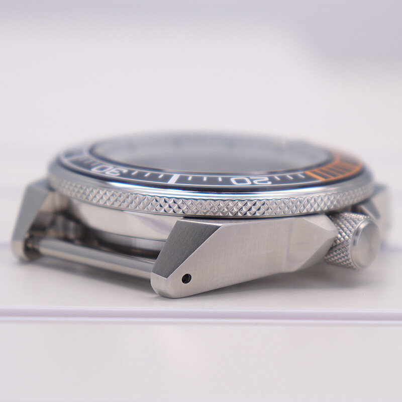 Modified Seiko Samurai 43.8mm Watch Cases Sapphire Glass For Seiko NH35 Movement