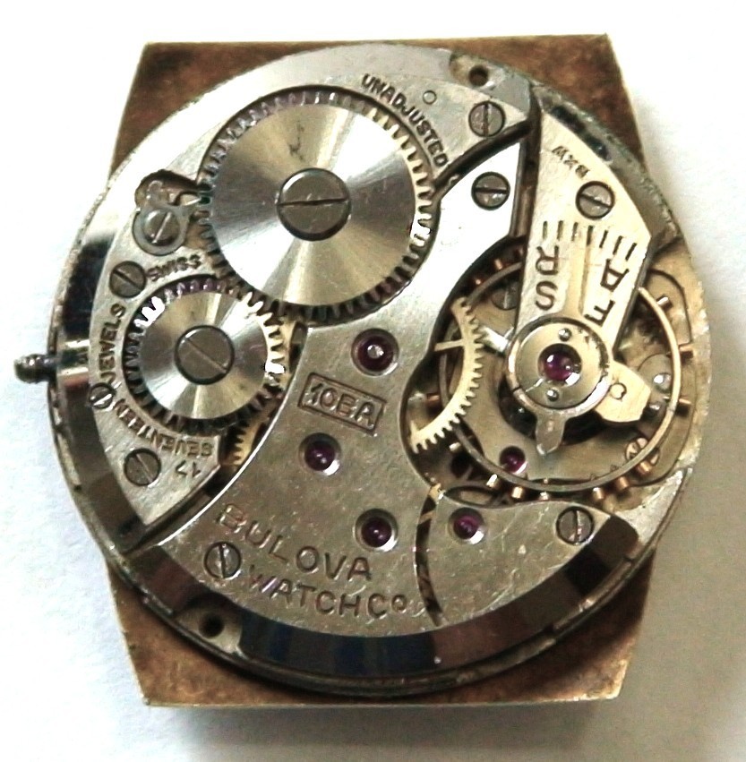 VINTAGE BULOVA 17 JEWELS 10BA SWISS MADE COMPETE WATCH MOVEMEN PARTS OR REPAIR