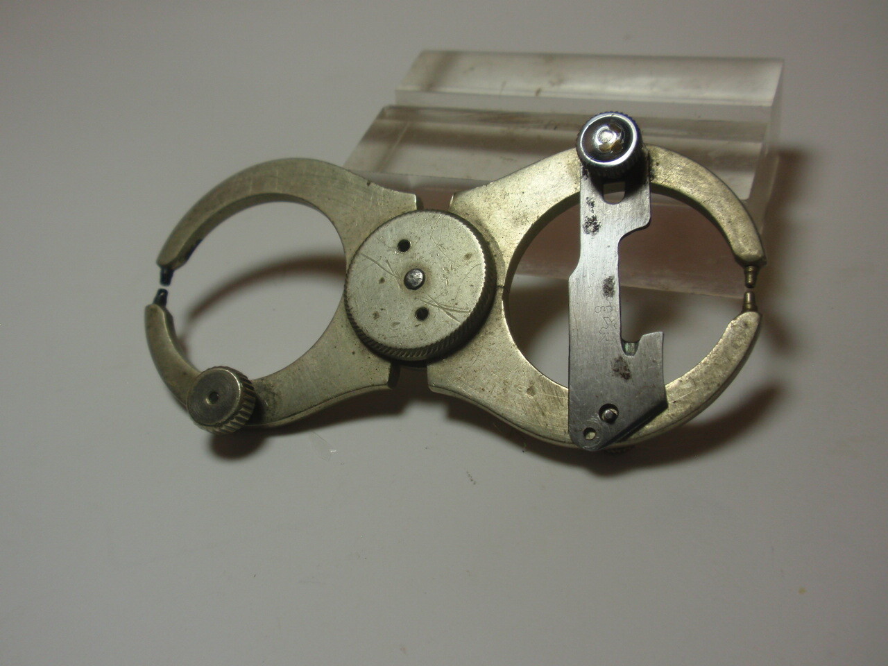 J E Kampe-Wal Tham- Masswatch Balance Truing &Poising Calipe Watch Tool #HMS60