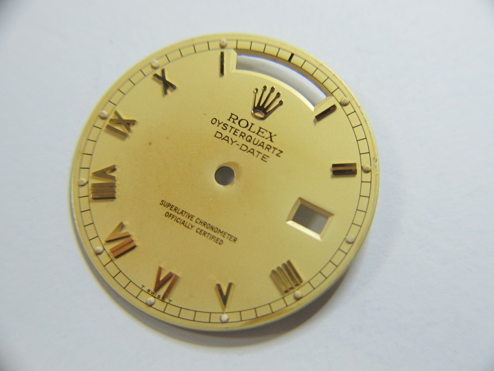ROLEX OYSTER QUARTZ DAY-DATE GOLDEN DIAL & ROMAN NUMERAL MARKERS 28mm