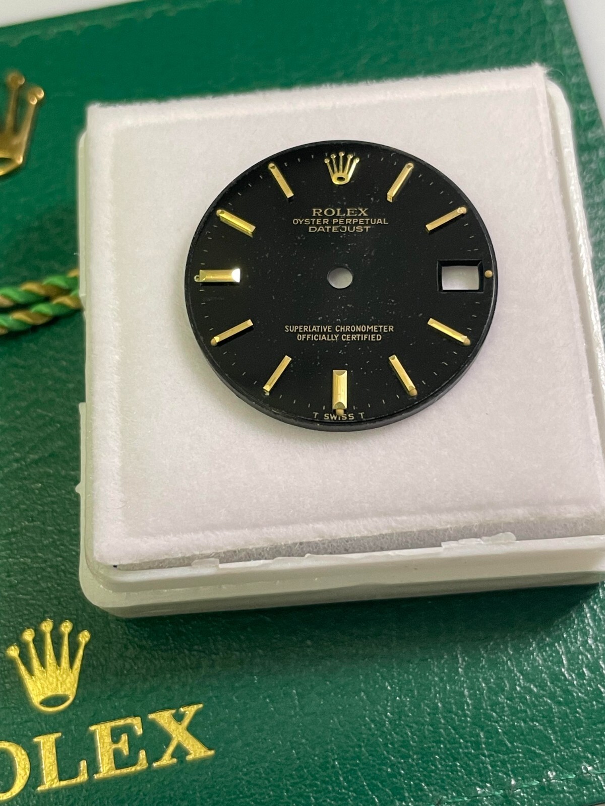 Factory Original Rolex Ladies DateJust 69173/ 79173 Glossy Black Dial w/ Y Gold