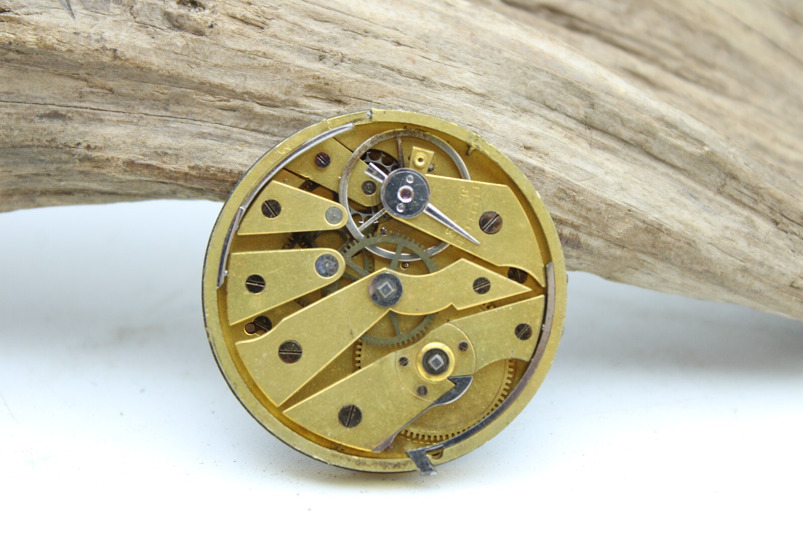 SWISS ANTIQUE POCKET WATCH MOVEMENT 43.2mm FOR REPAIR KEYWIND (F3O3)