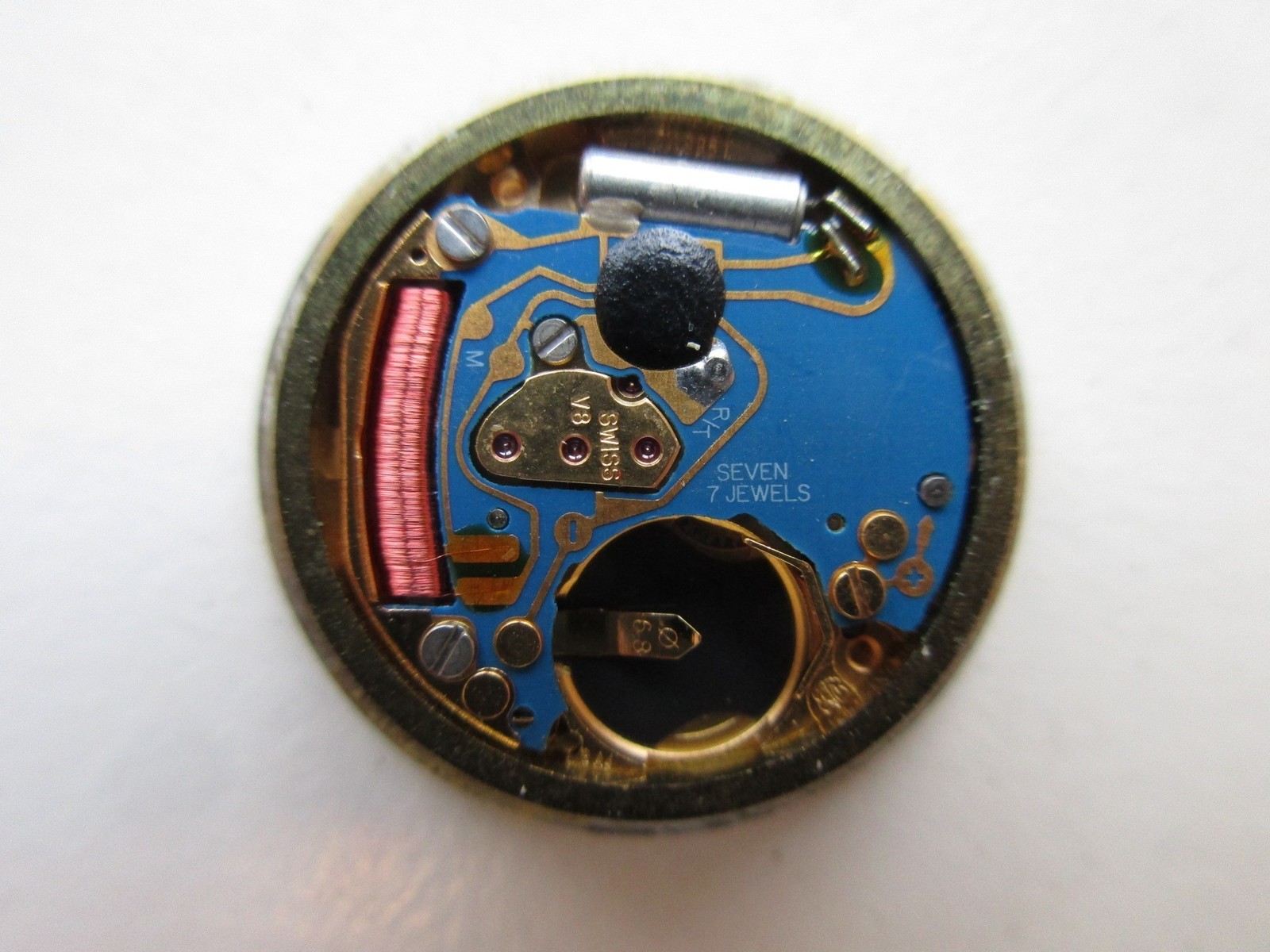 ETA cal. 956.112 Swiss 3-hands watch movement – white date at 6 – running