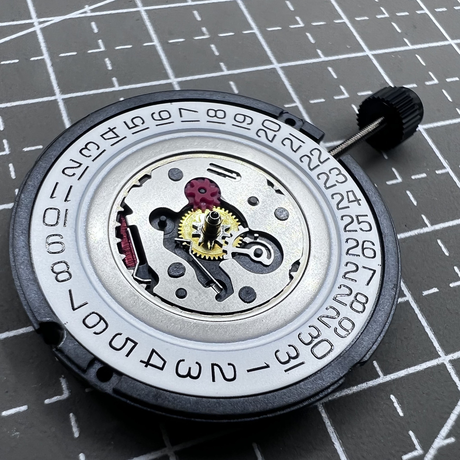 Swiss ETA 805.112 Quartz Movement 3 Hands Date at 4:30