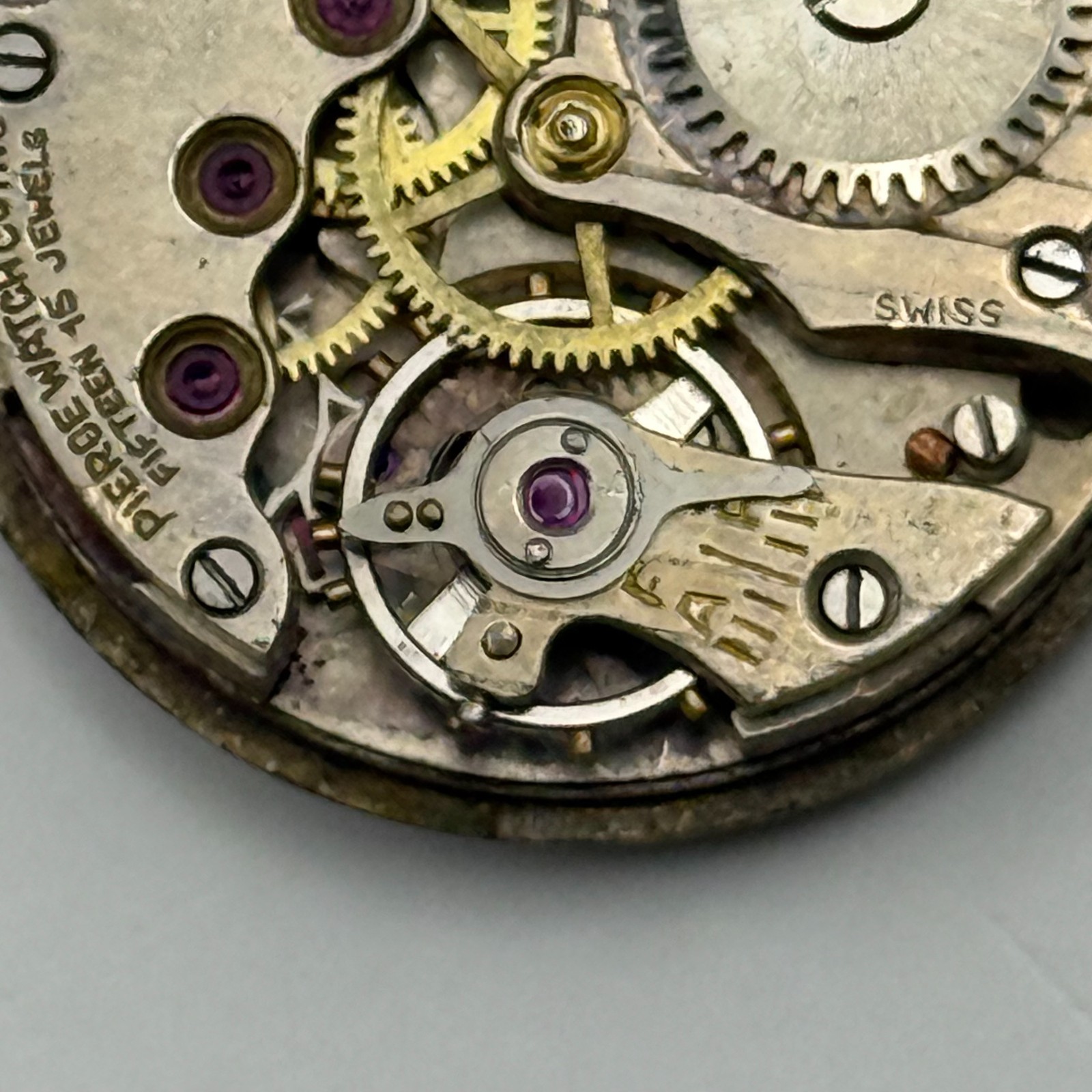 Pierce Watch Movement Swiss 15 Jewels Sub Seconds Manual Wind Parts 23.6mm