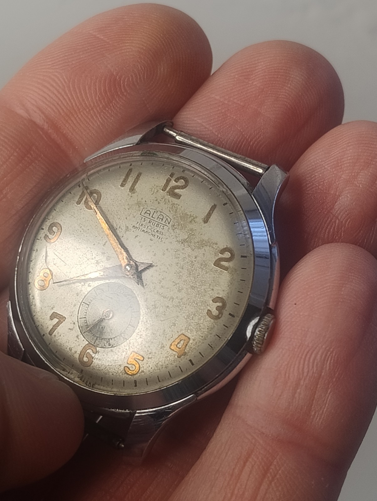 Oversize Vintage Mechanically Watch ‘Alan’ 15 Jewel 1960s Dial; For Parts/Repair
