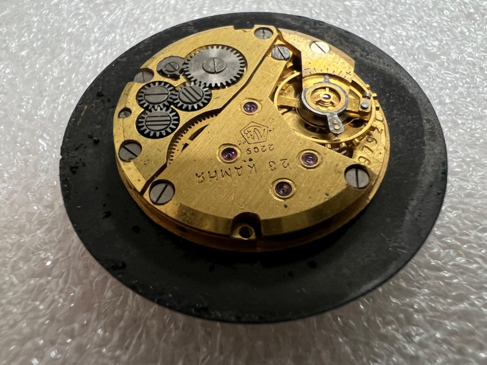 USSR LUCH movement 2209 caliber Gold Plated watch mechanism. FOR PARTS .