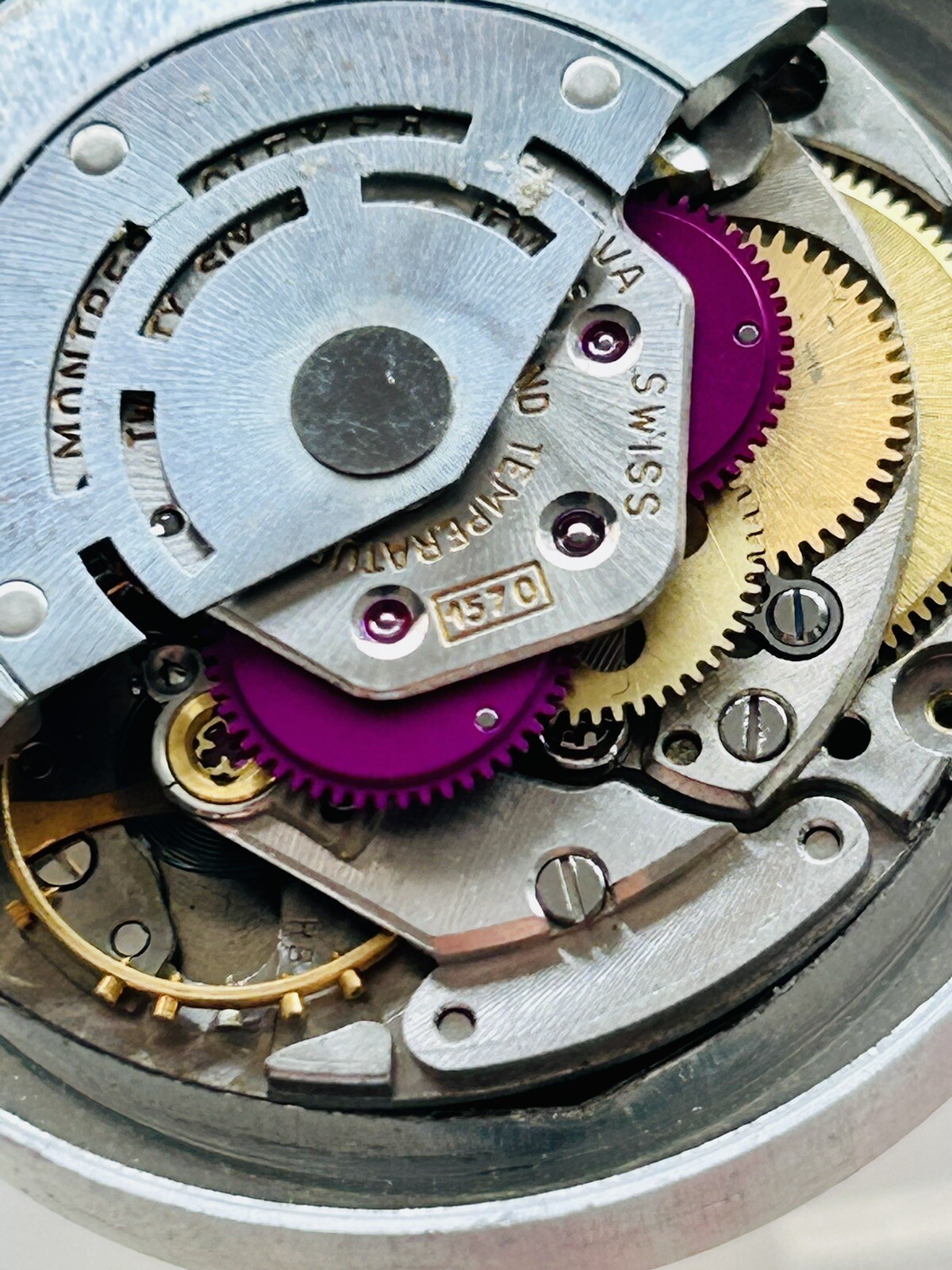 RARE NICE ROLEX NON HACKING WORKING COMPLETE 1570 MOVEMENT RED SUBMARINER 1680