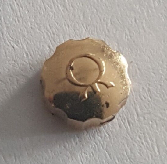 Milus Water Resistant Gold Plated Crown
