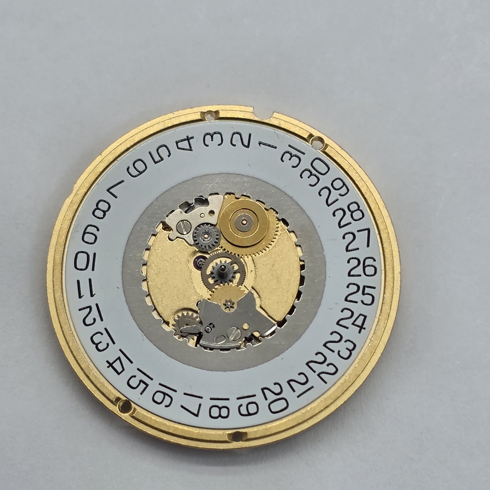 Various Watch Movement Lot Of 5 Quartz 7 Jewels Swiss Parts Or Repair #V11