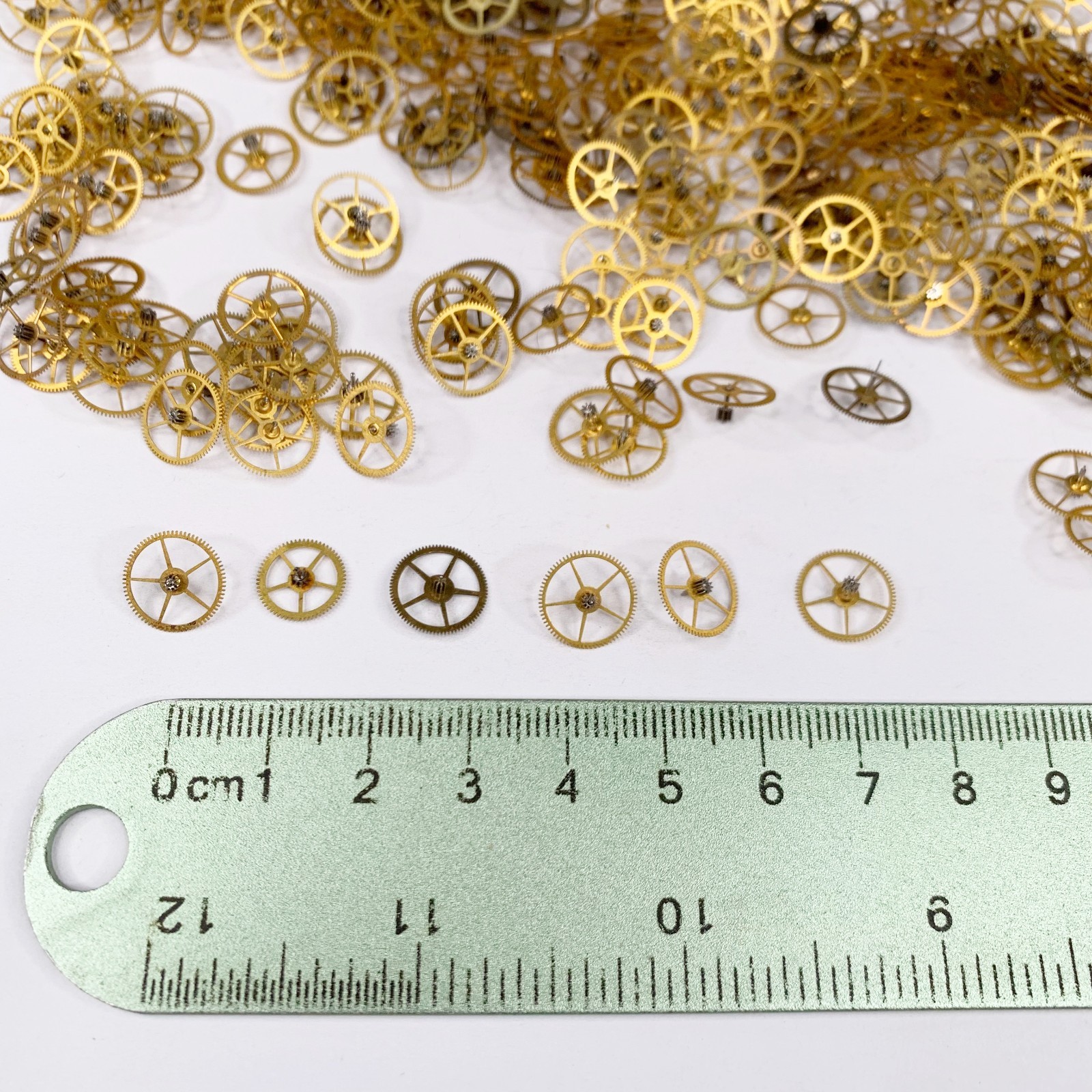 25 Watch Wheels 10-11mm Steampunk Gear Part Art Watchmaker Repair Lot Pocket Cog