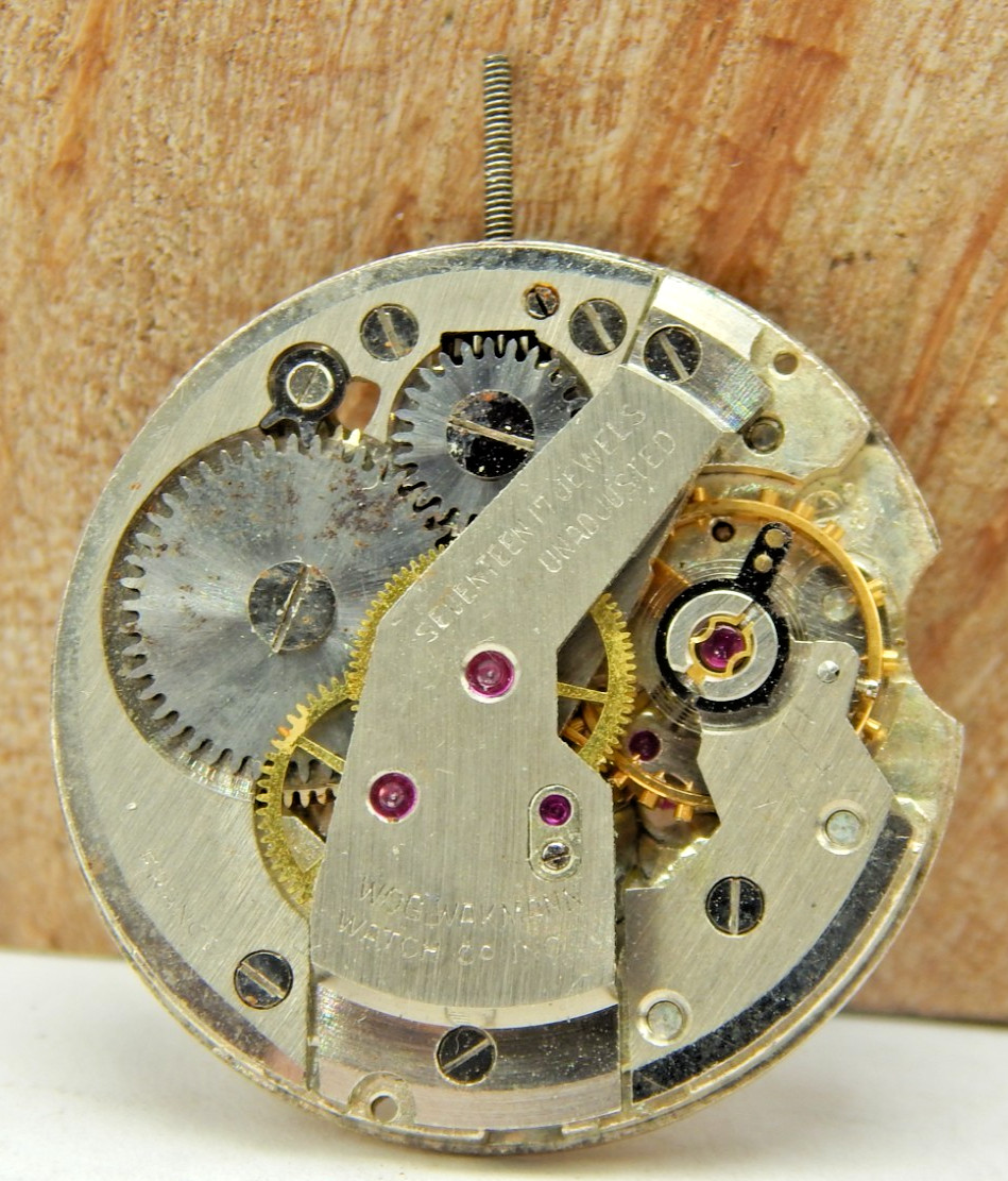 Vintage Wakmann 17 jewel cupillard 256 men’s wrist watch movement with stem