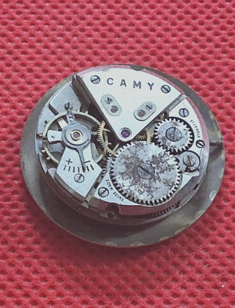 Vintage CAMY 21 Jewels Manual Wind Wrist Watch Running Movements Swiss Made.