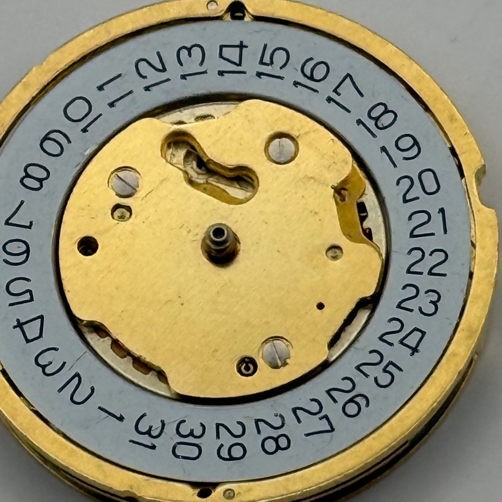 Ronda 5040.D Watch Movement Quartz Date 13 Jewels Swiss R9 Parts Repair 28.5mm