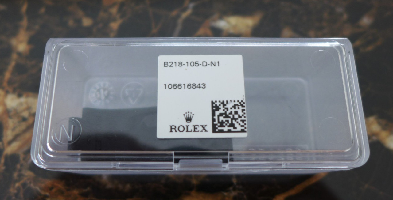 A UNUSED BLACK OYSTERFLEX 350501 D 20mm RUBBER STRAP LENGTH IN BLACK