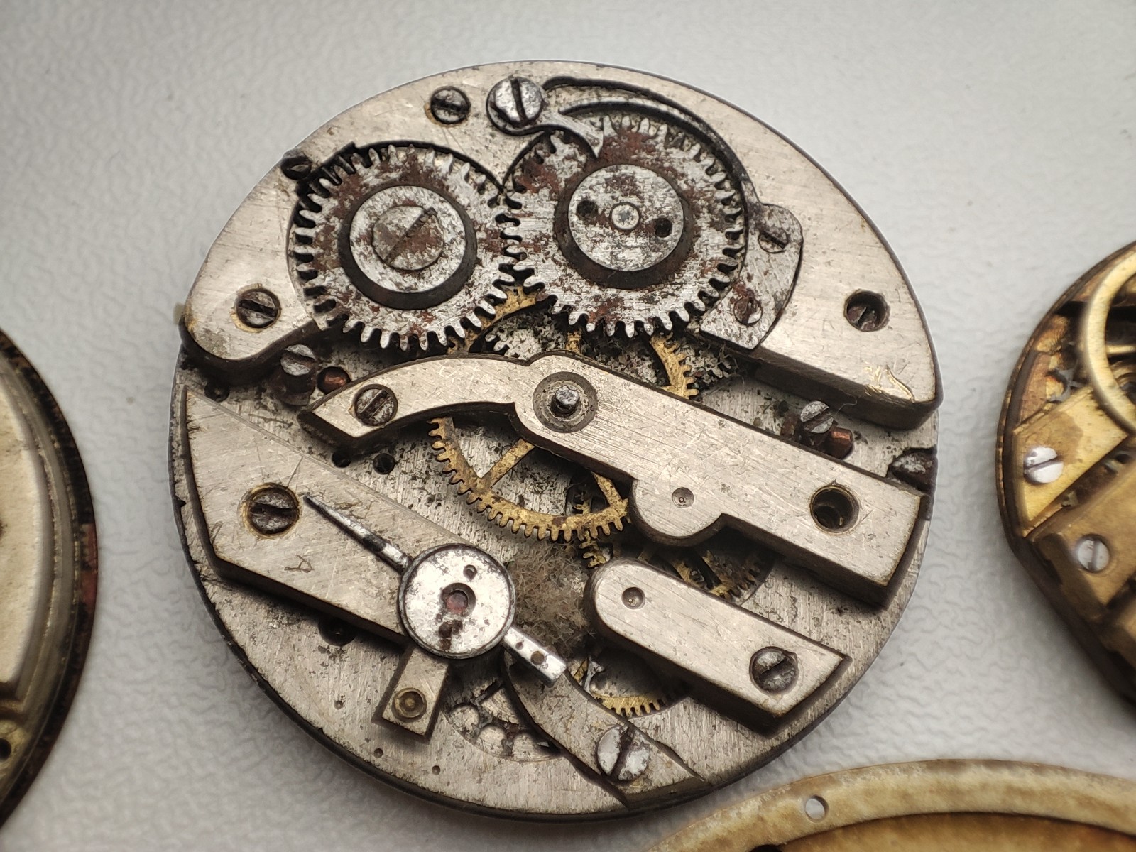 Pocket Watch lot – Watch movement – for parts and spares