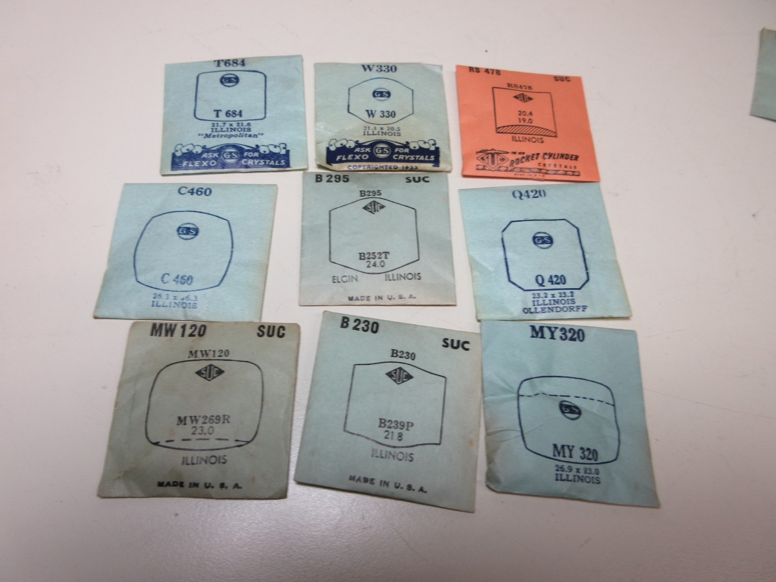 LOT OF G.S SUC MENS ILLINOIS WATCH CRYSTALS ASSORTED NEW OLD STOCK FLEXO #215