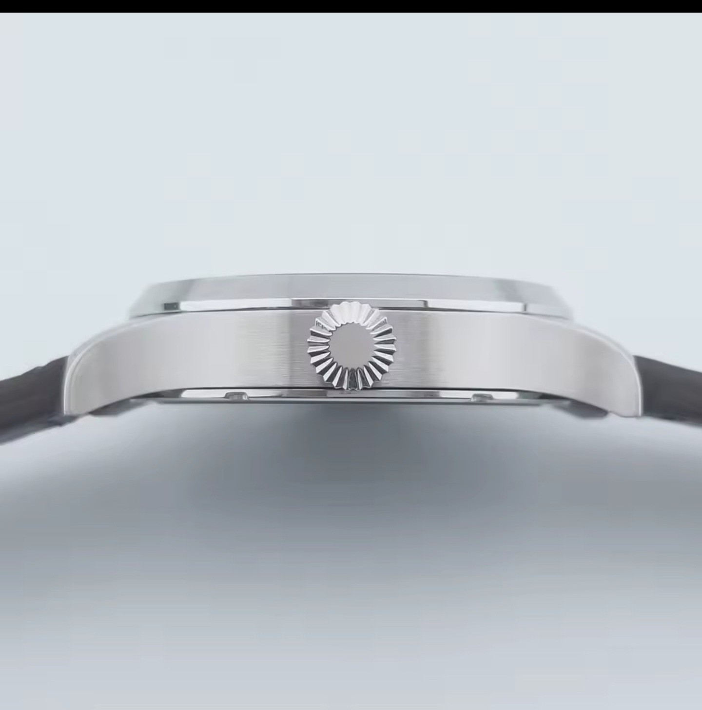 Pilot Watch 42mm ETA 6497 Exhibition Case. Black dial.