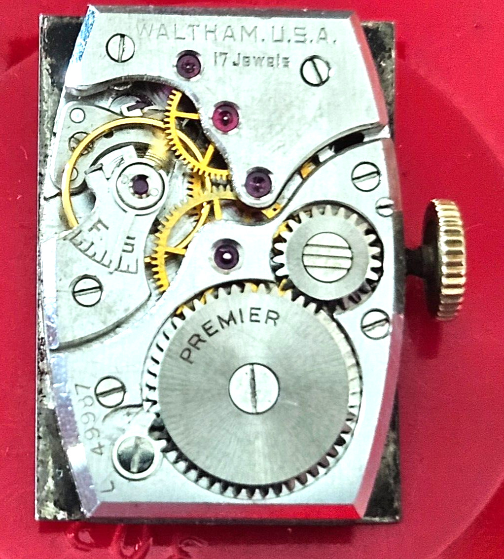 WALTHAM PREMIER 17J Watch Movement (REMOVED FROM GOLD CASE/BALANCE RUNS)