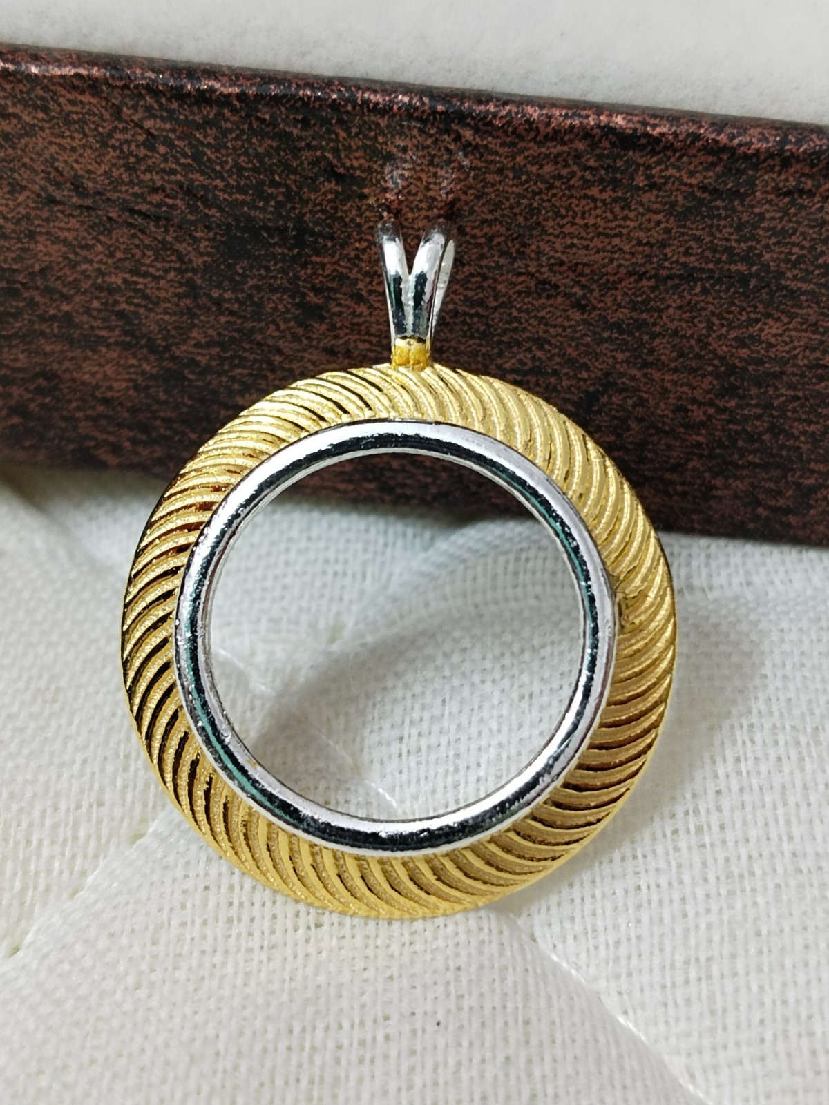 925 Sterling Silver 18k Gold Plated Sterling Silver Round Bezel Pendant Blank