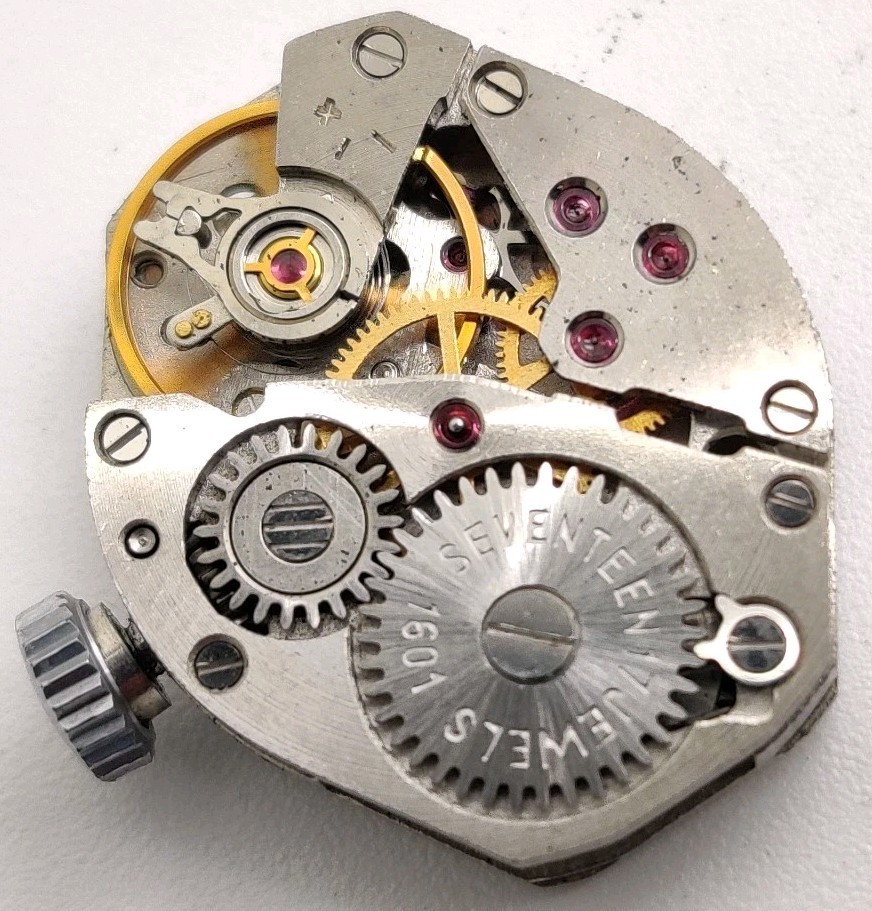 Vintage Zaria Cal. 1601 High Grade 17 Jewel watch movement Running