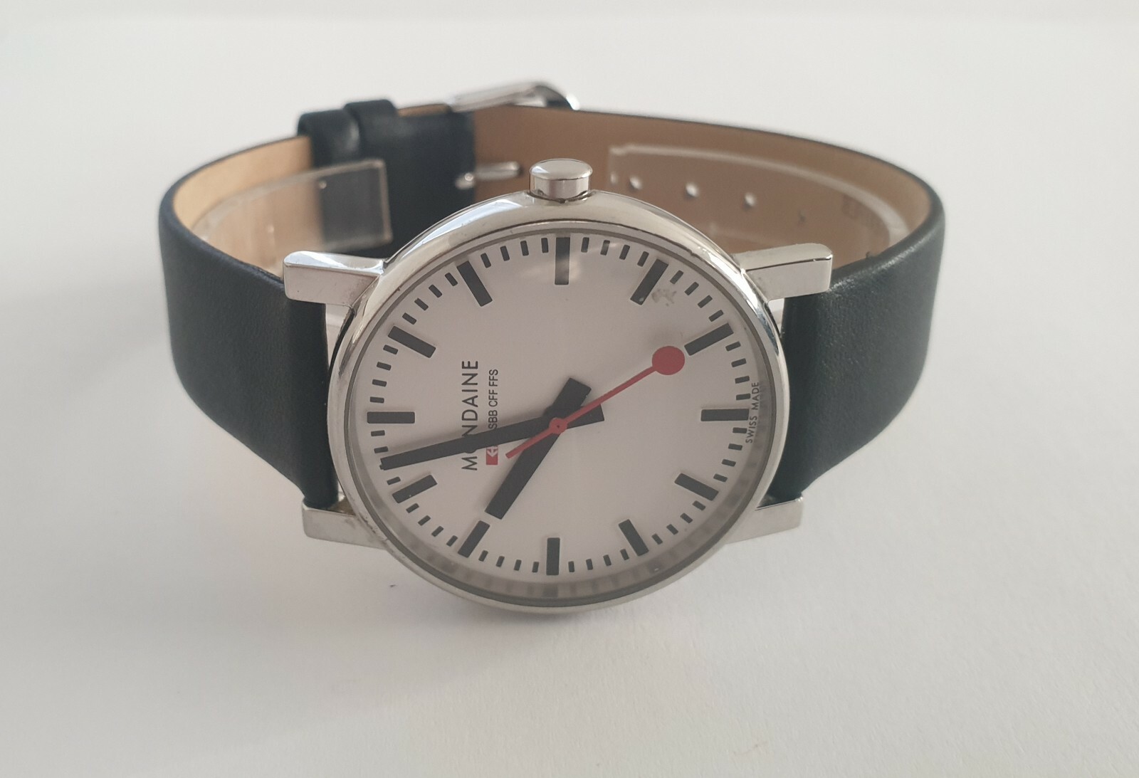 Mondaine Official Swiss Railway Watch SBB CFF FFS – Swiss Made