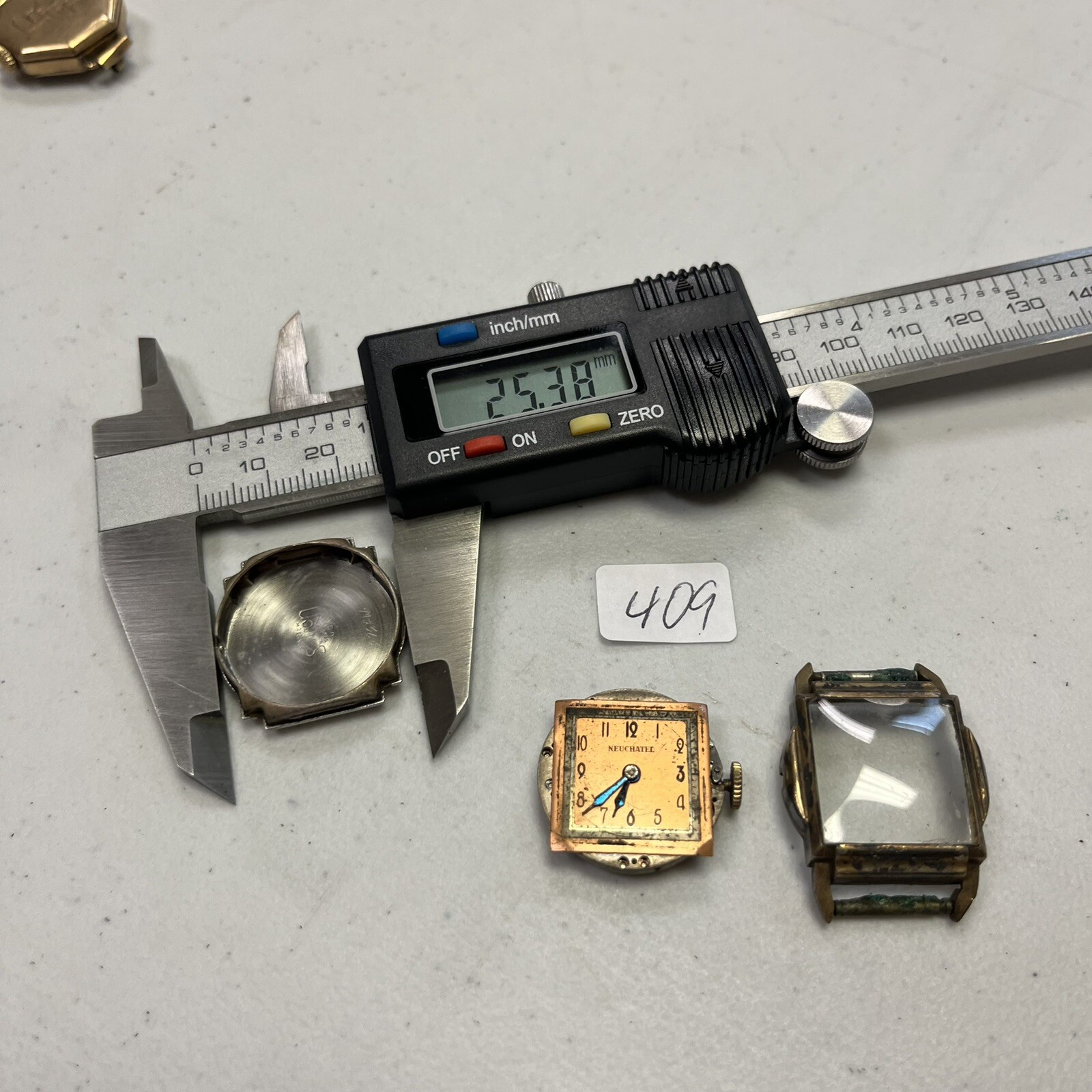 Vintage Neuchatel Master Sutton Wrist Watch Face 6 Jewels Parts/Repair Only #409