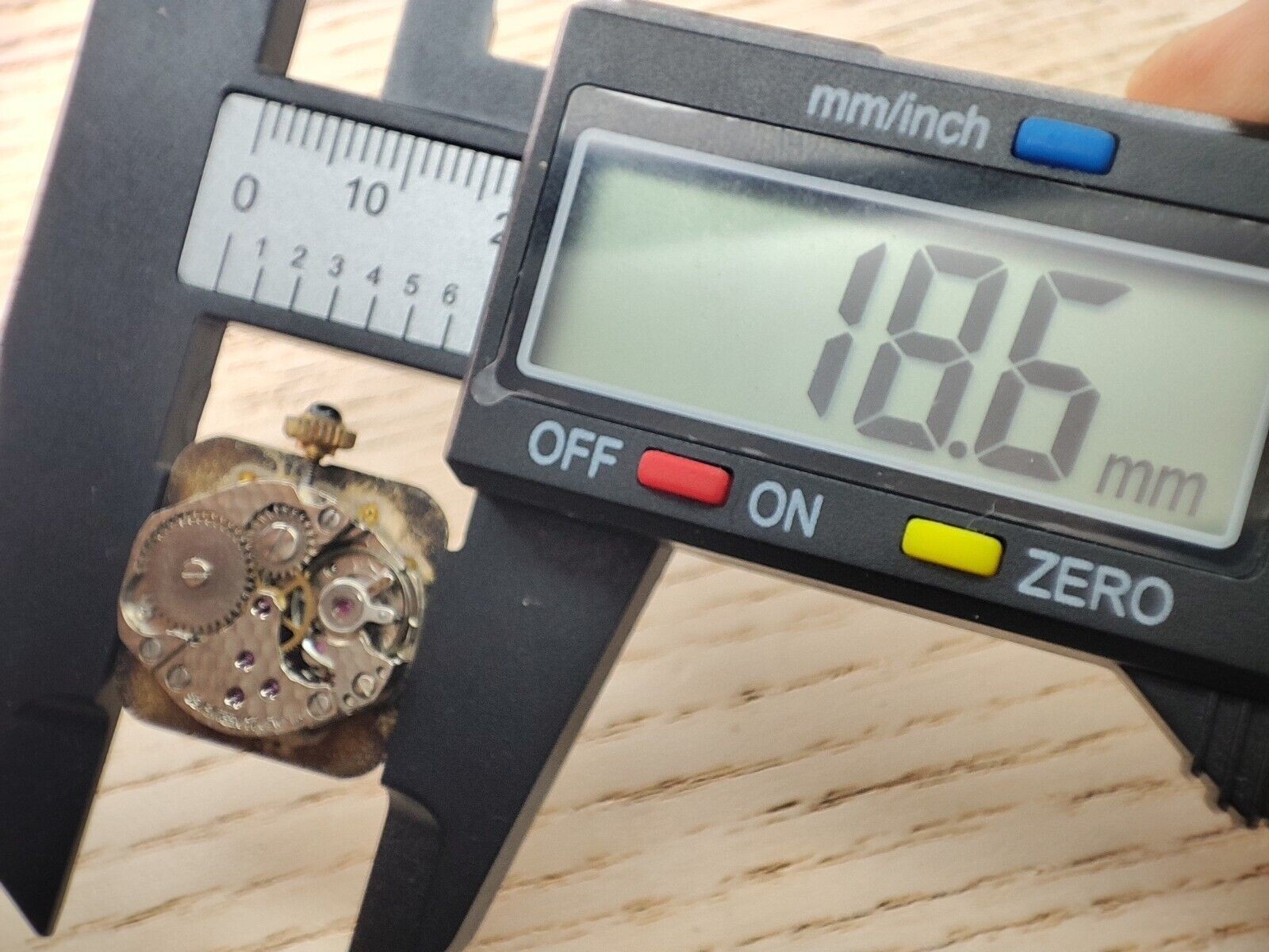 Playka Watch movement FE – 18.6 mm – for parts and spares