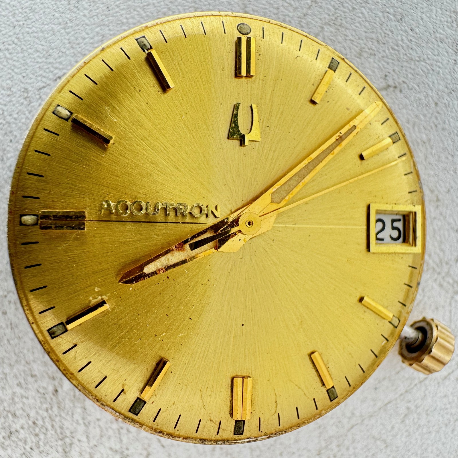 Vintage 28.5mm Accutron Date Sunburst Tuning Fork Wristwatch Movement 218 D USA
