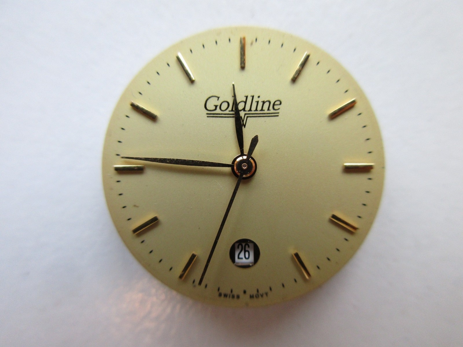 ETA cal. 956.112 Swiss 3-hands watch movement – white date at 6 – running