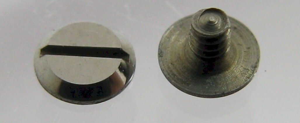 Chronograph Lemania 15TL & 15CHT part case/movement screw x2