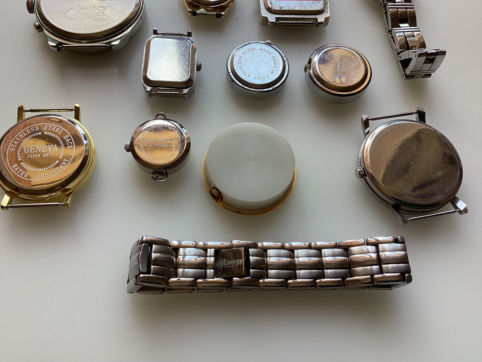 CLEARANCE LOT OF WATCHES, STRAPS etc …. SOLD FOR SPARES, REPAIR etc