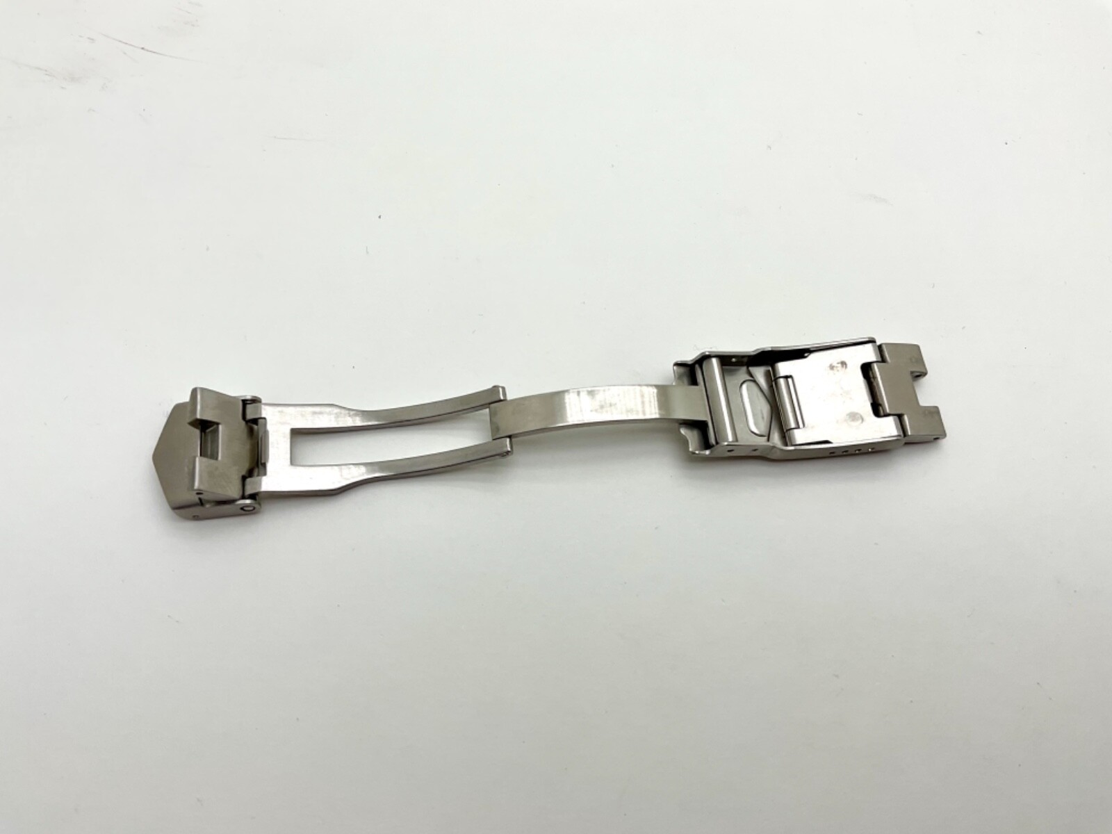 VICTORINOX CHRONO-RACER V7-25X stainless steel clasp