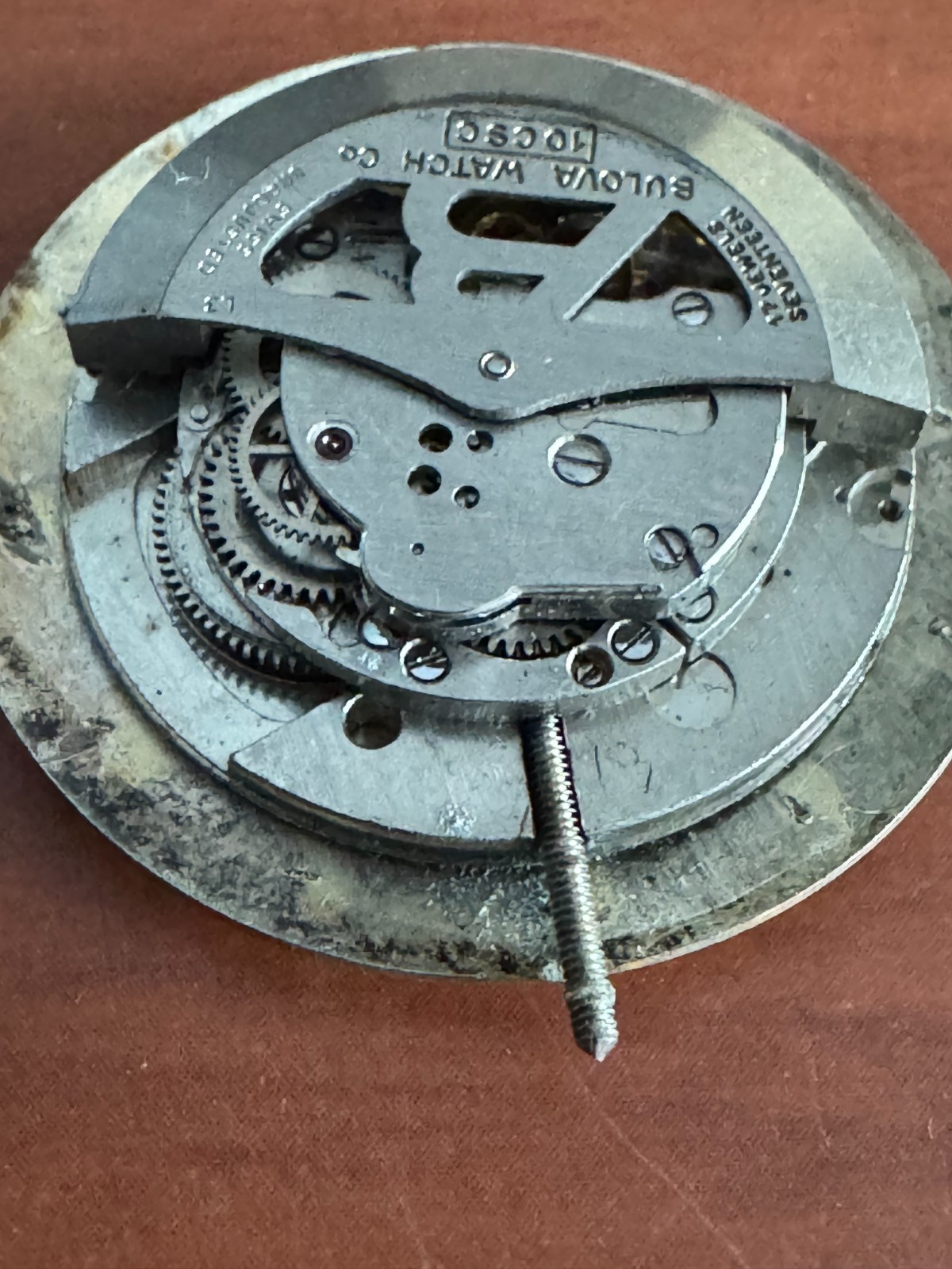 VINTAGE MEN’S BULOVA AUTOMATIC WRISTWATCH MOVEMENT CAL. 10CSC RUNS GREAT 17J