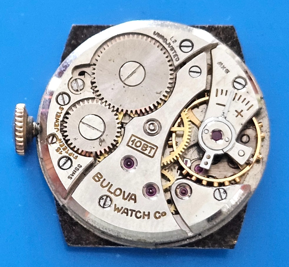 BULOVA 10BT 15J Watch Movement (REMOVED FROM GOLD CASE/BALANCE RUNS) lot46
