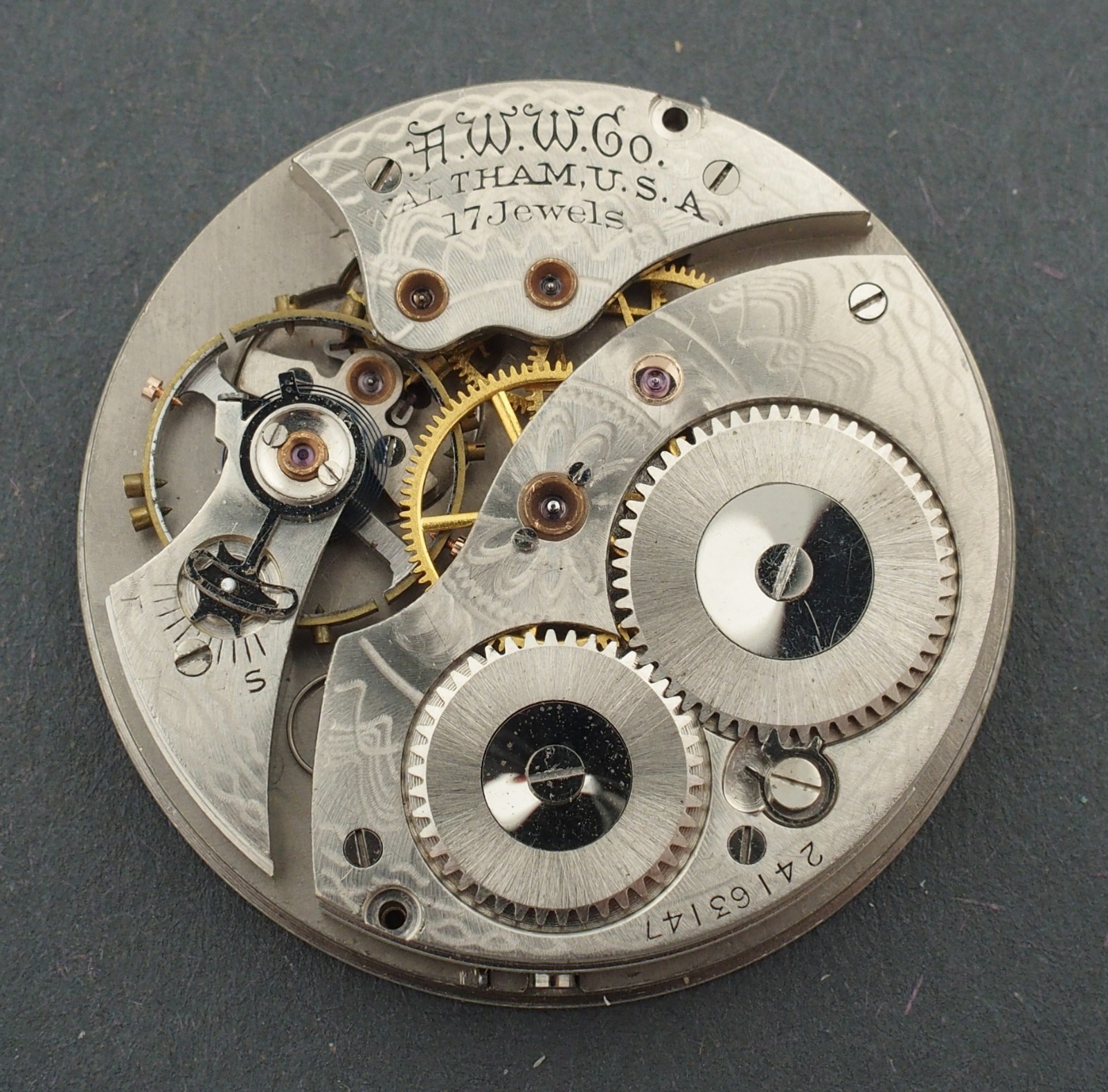 Waltham 12s 17J Grade 225 OF Pocket Watch Movement for Parts or Repair #F446