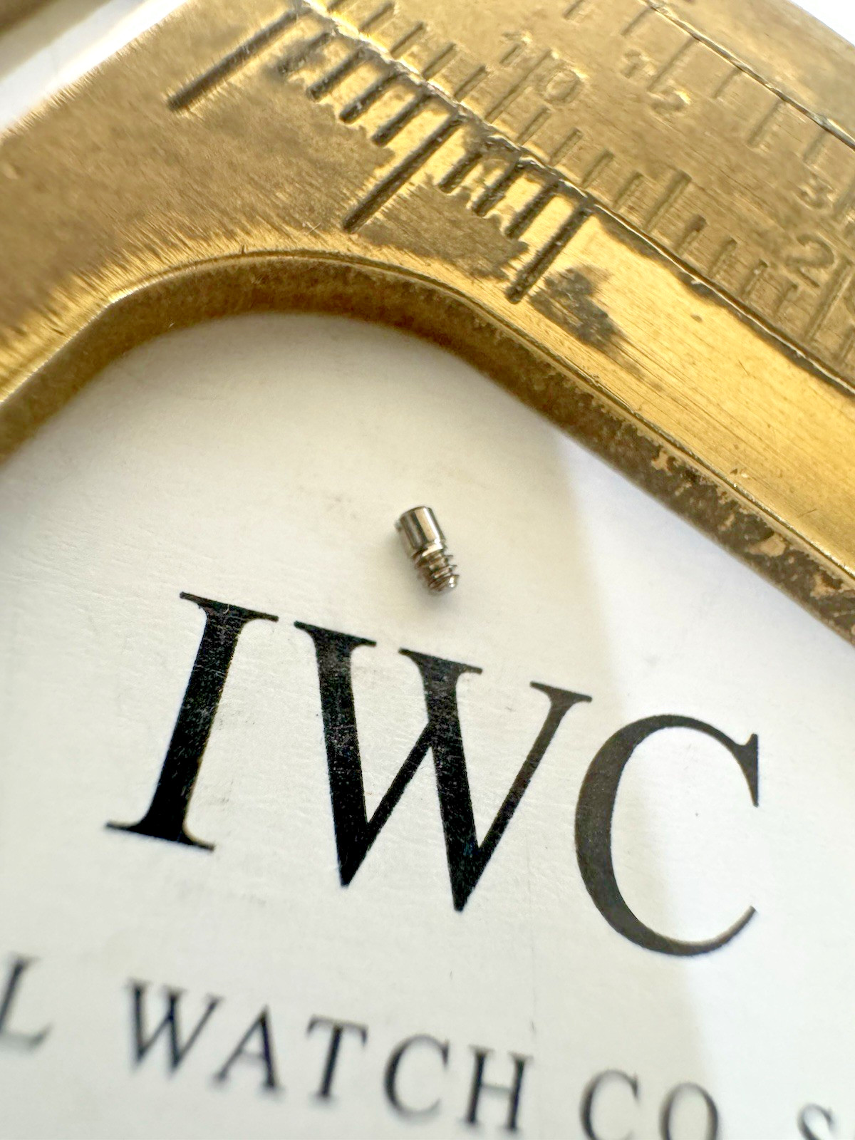 IWC/PORSCHE DESIGN TITANIUM CASE SCREW WATCH REF IWC 3500 NEW RARE OEM SWISS