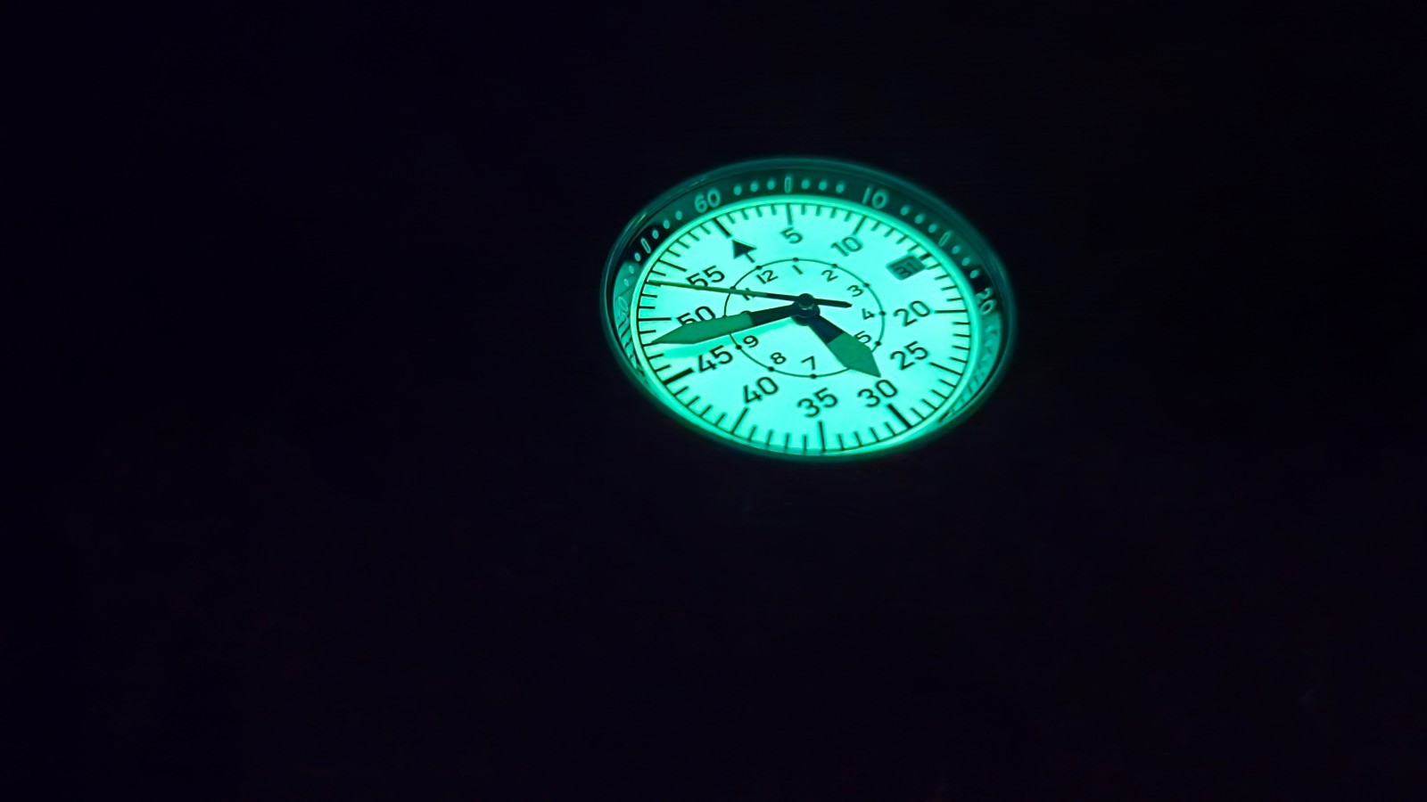 Custom Watch NH35 Movement Homage Timepiece w/ bright glow-in-the-dark features