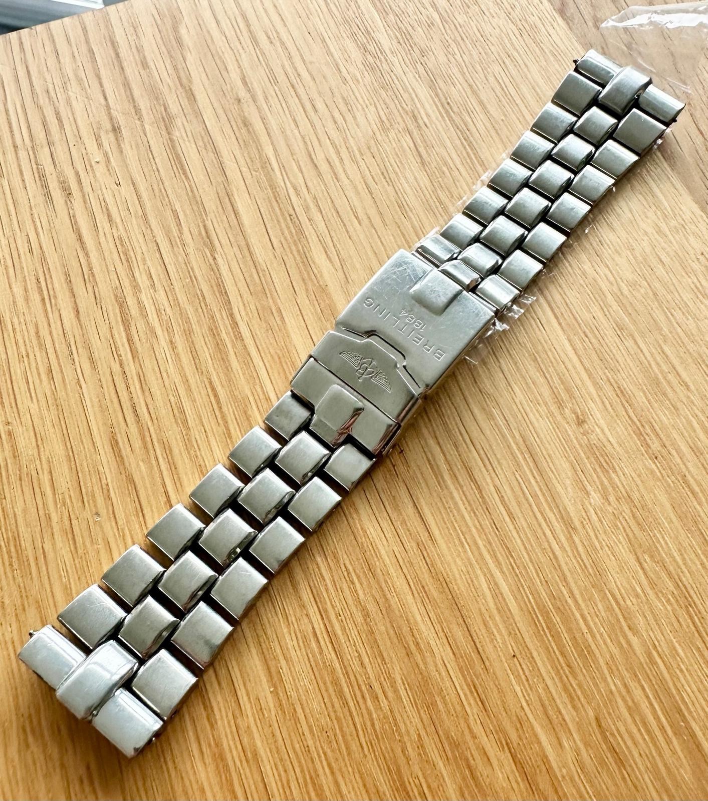 A STAINLESS STEEL BREITLING WRISTWATCH BRACELET 24MM