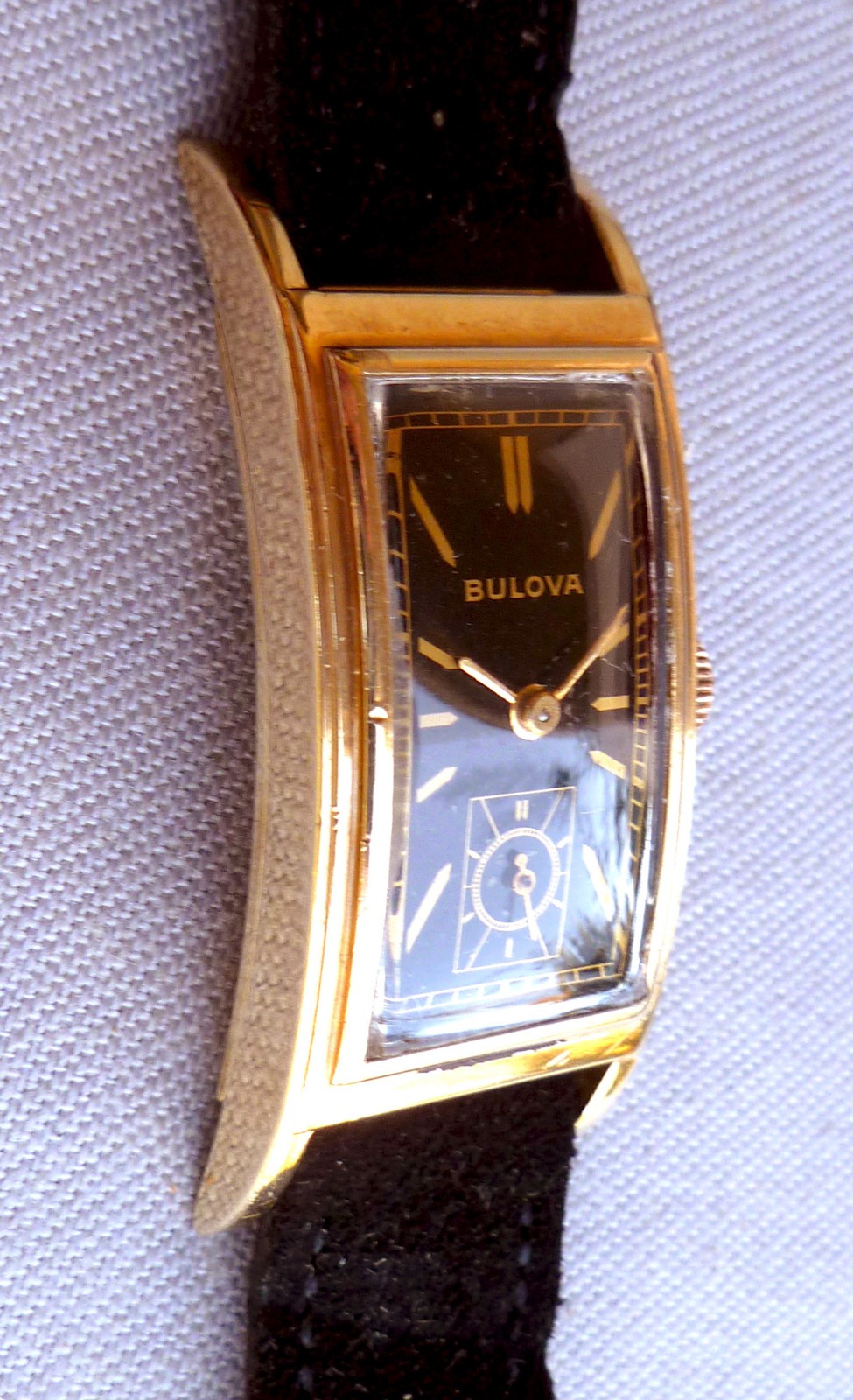 BULOVA 47mm Curved Deco “FIFTH AVE” Black Dial Boxed Elegance Beautiful Runner