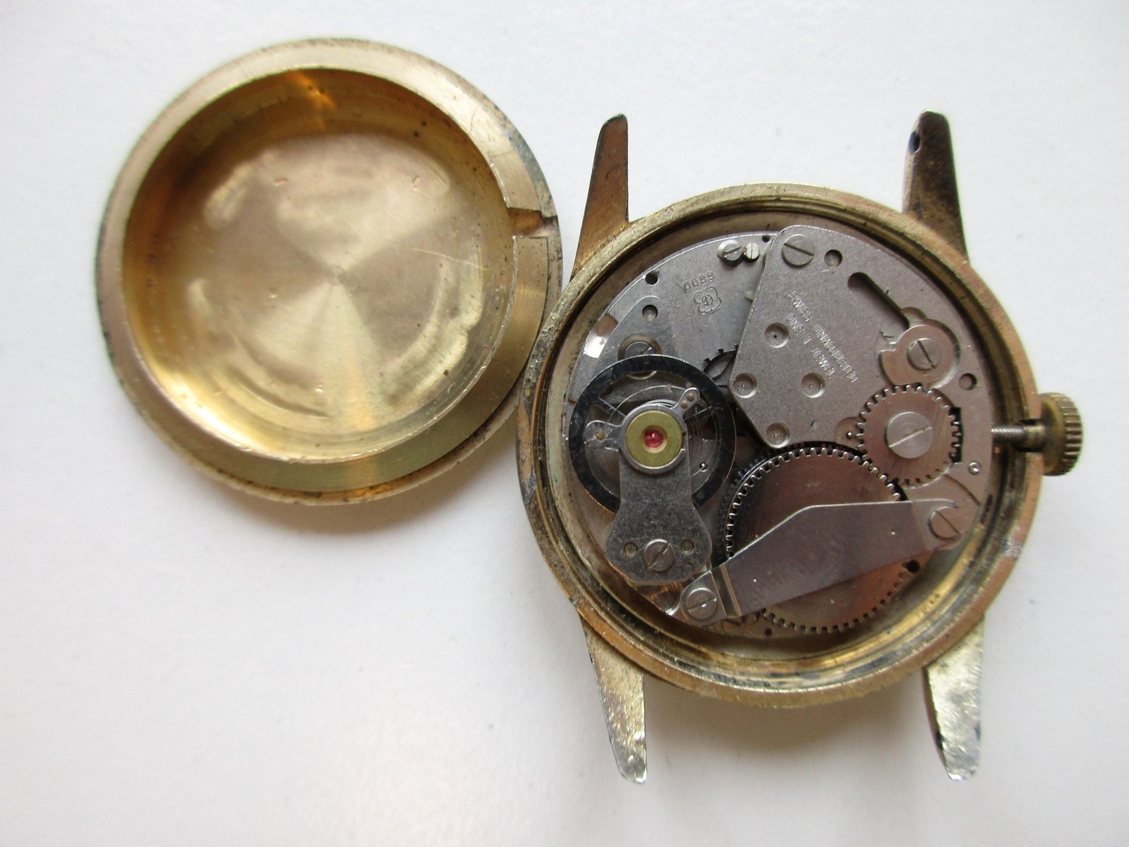 EB Bettlach cal. 8800 vintage 1960’s men’s watch – date at 3 – for parts
