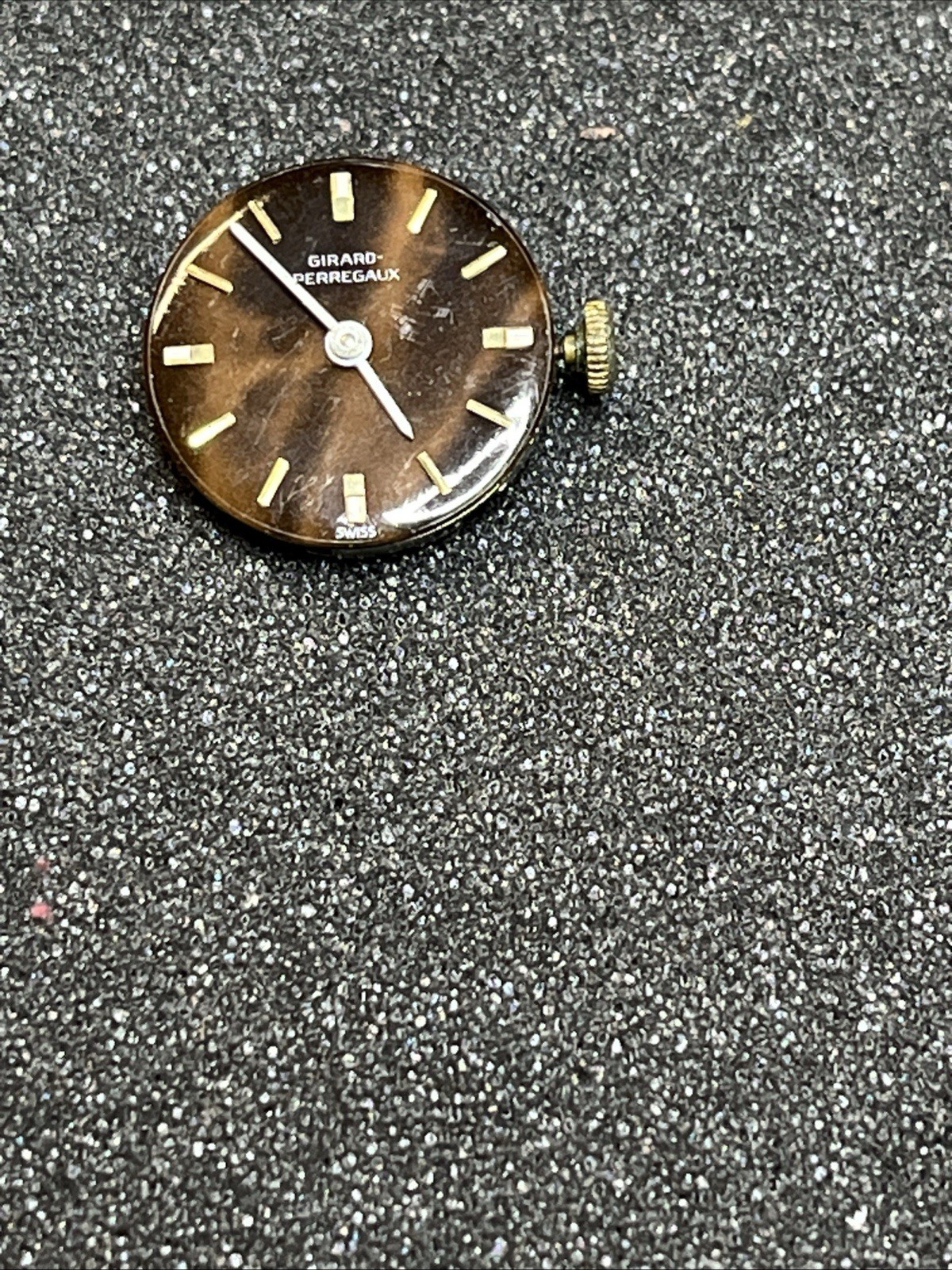 Girard Perregaux movement cal. 792-229 distinctive tiger eye dial Face Works
