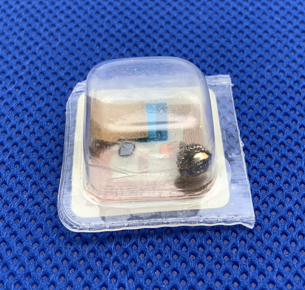Tudor 24-500-8 Yellow Crown. Factory Sealed. New Old Stock.