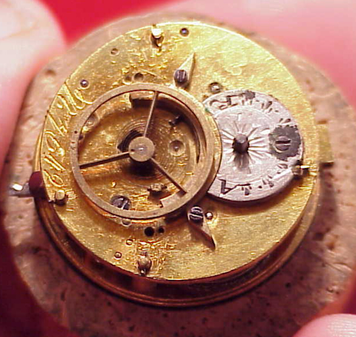 VINTAGE SMALL VERGE FUSEE POCKET WATCH MOVEMENT 22.69MM ACROSS DIAL UPPER PIVOT