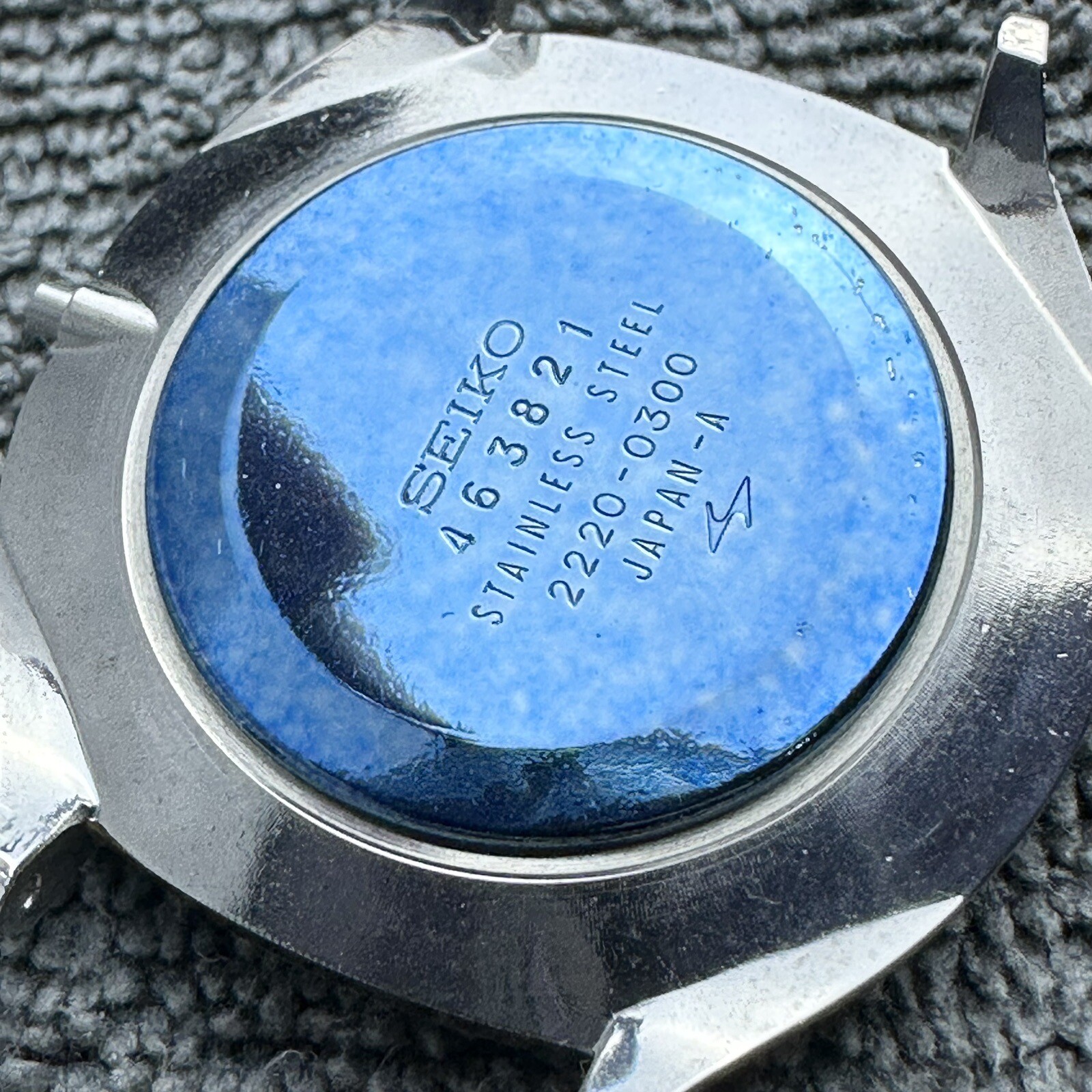 GENUINE NEW OLD STOCK ‘1974 CASE AND DIAL VINTAGE SEIKO DRESS WATCH 2220-0300