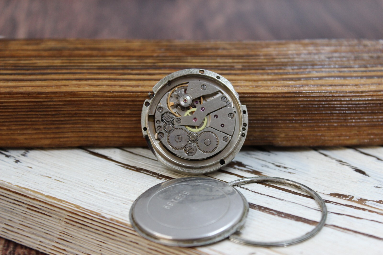 The dial of the men’s watch Slava 2628 26 stone of the USSR does not work