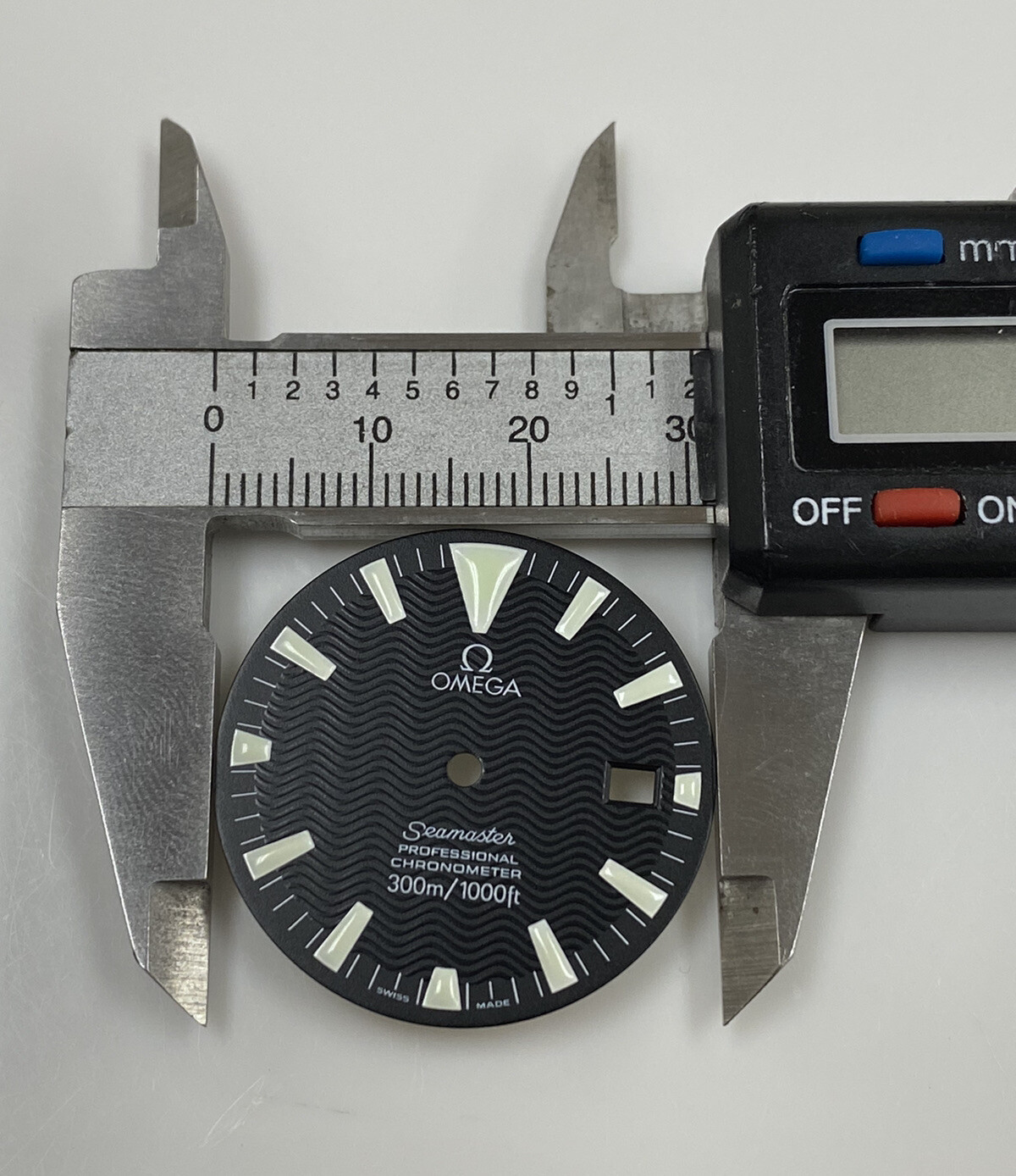 Original Omega Seamaster Professional 300 Ref. 2264.50 Cal. 1120 Black Dial