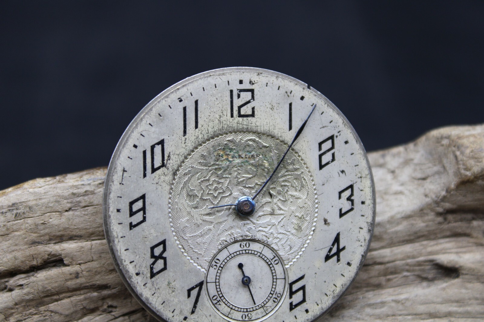 ANTIQUE NY STANDARD POCKET WATCH DIAL & FRAME 1011520 43mm (O3J)