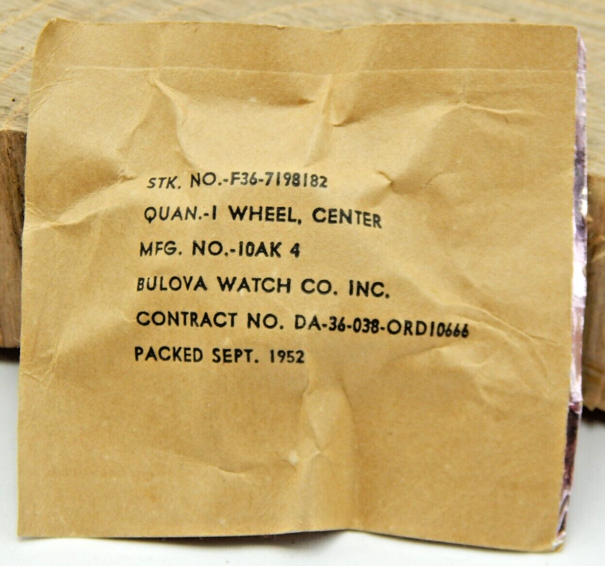 Genuine Military 1952 Bulova MFG NO. 10AK 4 Center Wheel sealed new old stock