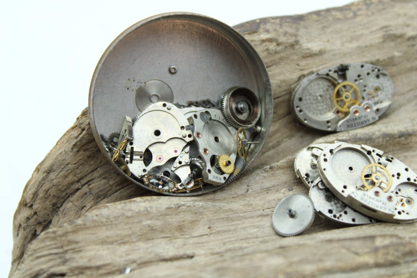 HAMILTON 989 SWISS WRIST WATCH MOVEMENT PARTS LOT (KD2)